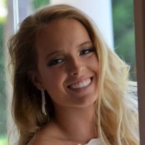 Meet your Posher, Amelia